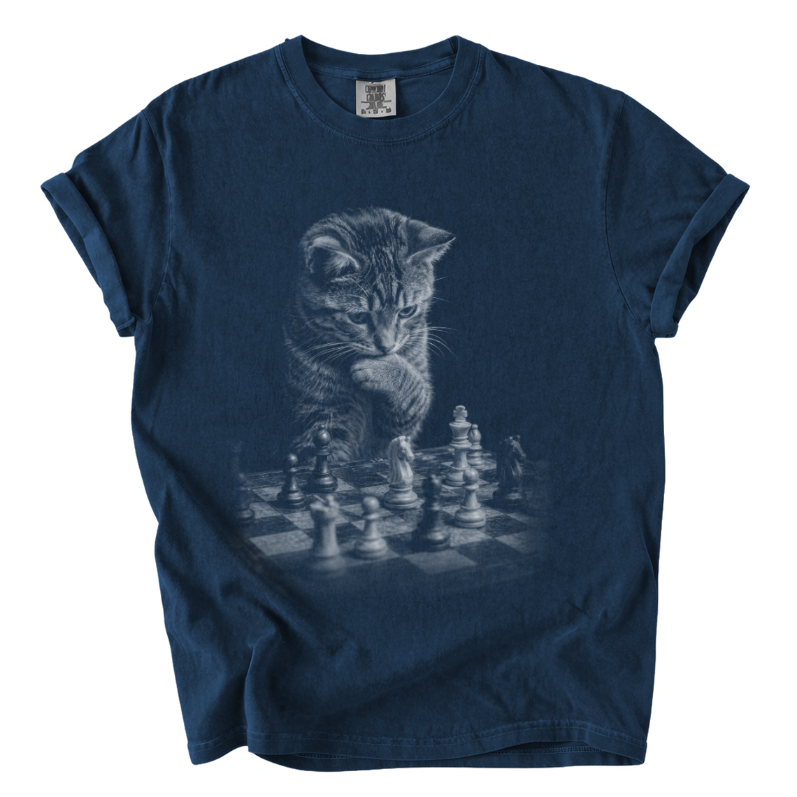 Cat Playing Chess Shirt – Funny Chess Lover Comfort Colors Graphic Tee