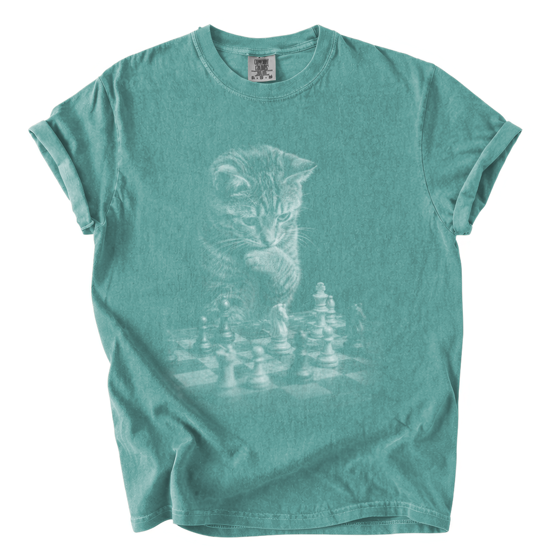 Cat Playing Chess Shirt – Funny Chess Lover Comfort Colors Graphic Tee